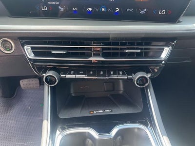 2025 Chevrolet Traverse LT w/1LT