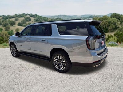 2025 Chevrolet Suburban 4WD Z71