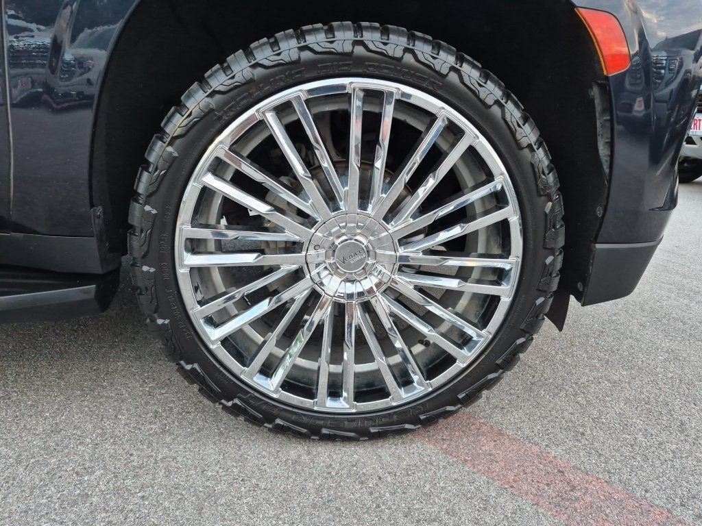 2023 Chevrolet Suburban LS