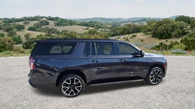 2022 Chevrolet Suburban 2WD RST
