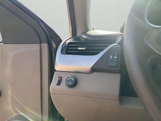 2016 Chevrolet Suburban 2WD 1500 LS