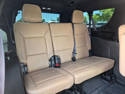 2023 Chevrolet Suburban 4WD Premier