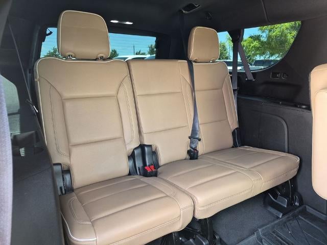 2023 Chevrolet Suburban 4WD Premier