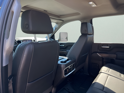 2021 GMC Sierra 2500 HD Crew Cab Standard Box 4-Wheel Drive Denali