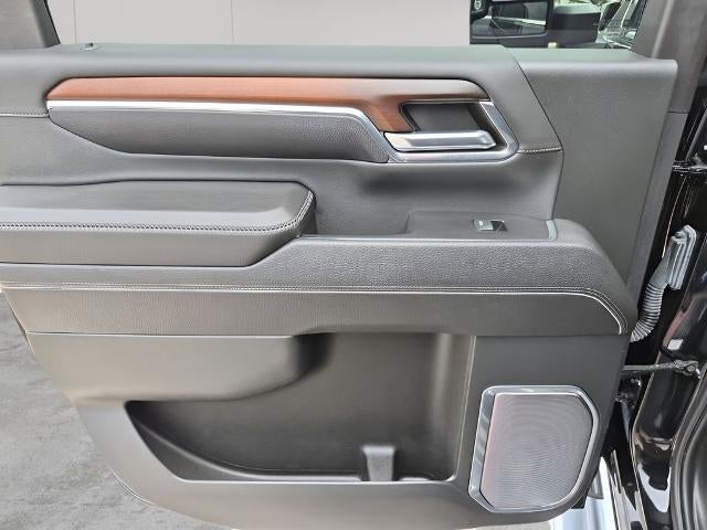 2024 GMC Sierra 2500 HD Crew Cab Standard Box 4-Wheel Drive Denali