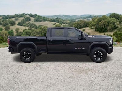 2024 GMC Sierra 2500 HD Crew Cab Standard Box 4-Wheel Drive AT4X