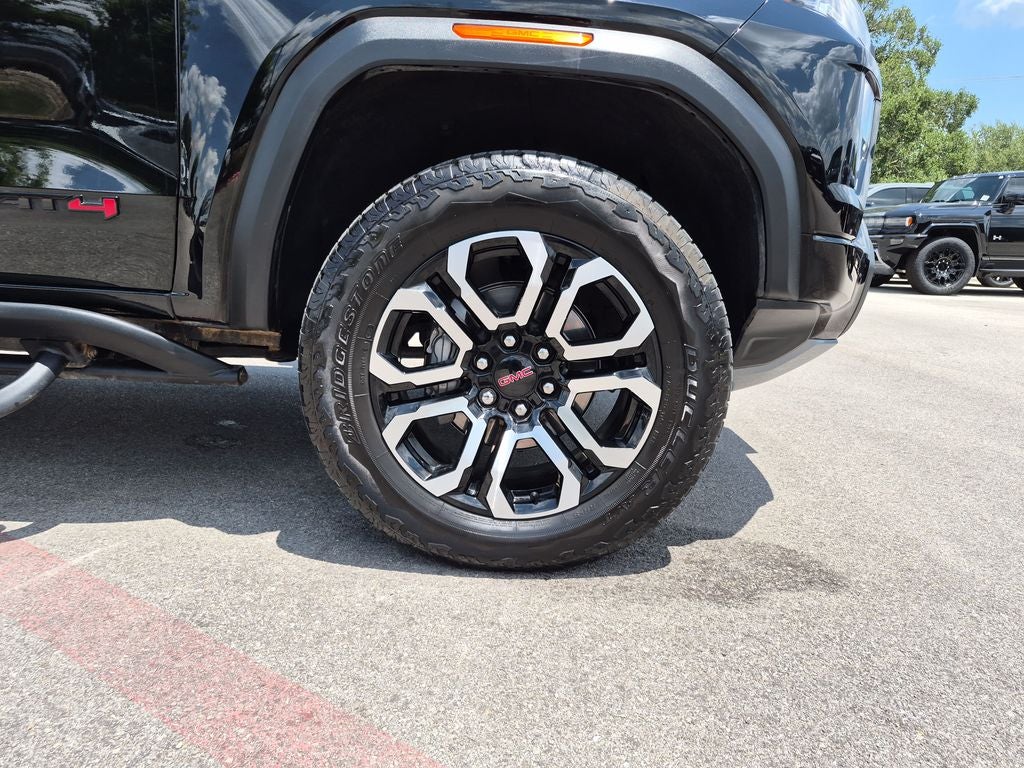 2025 GMC Canyon AT4