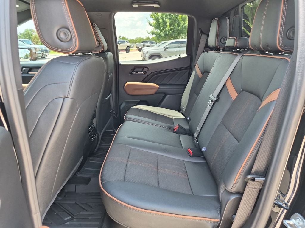 2025 GMC Canyon AT4