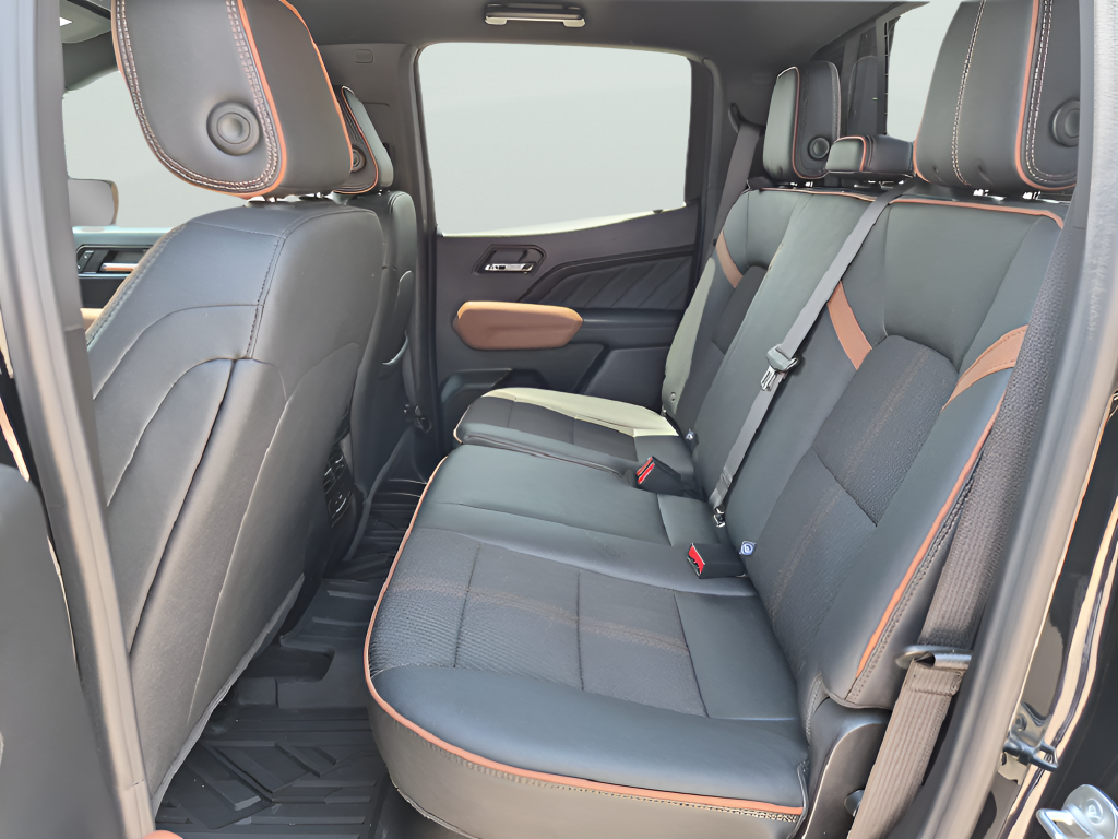 2025 GMC Canyon AT4