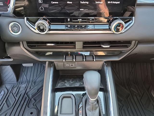 2024 GMC Canyon Crew Cab Short Box 2-Wheel Drive Elevation