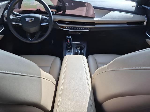 2024 Cadillac XT4 FWD 4dr Luxury