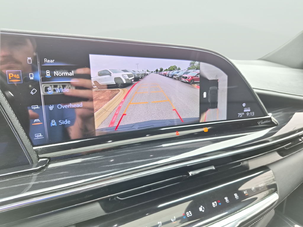 2023 Cadillac Escalade Sport