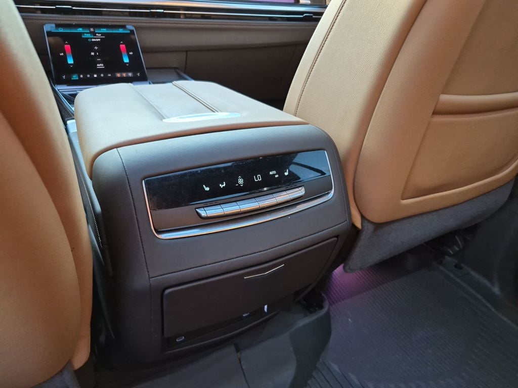 2025 Cadillac Escalade Premium Luxury