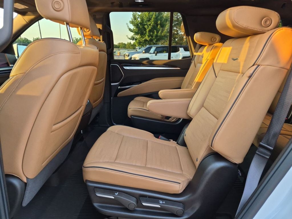 2025 Cadillac Escalade Premium Luxury
