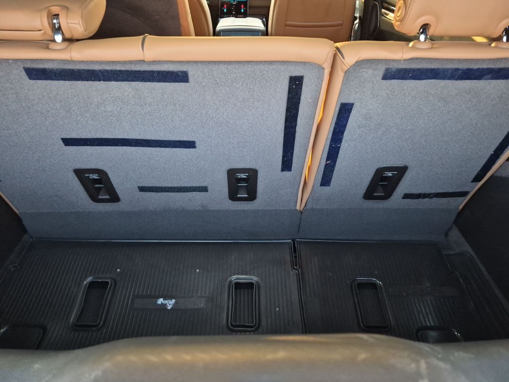 2025 Cadillac Escalade Premium Luxury