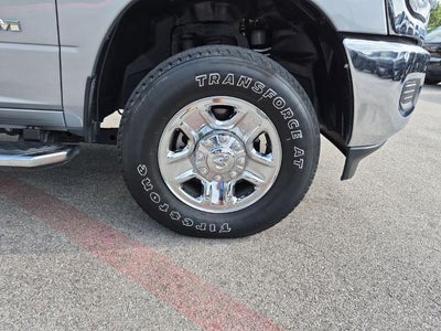 2022 RAM 3500 Tradesman 4x4 Crew Cab 6'4" Box