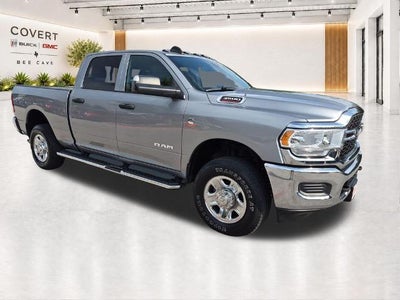 2022 RAM 3500 Tradesman 4x4 Crew Cab 6'4" Box