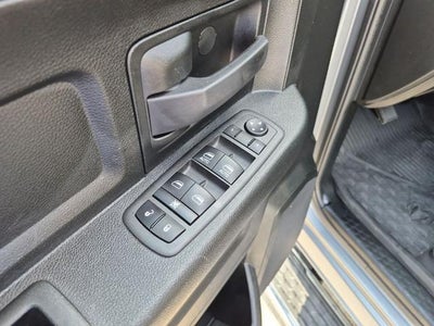 2022 RAM 3500 Tradesman 4x4 Crew Cab 6'4" Box