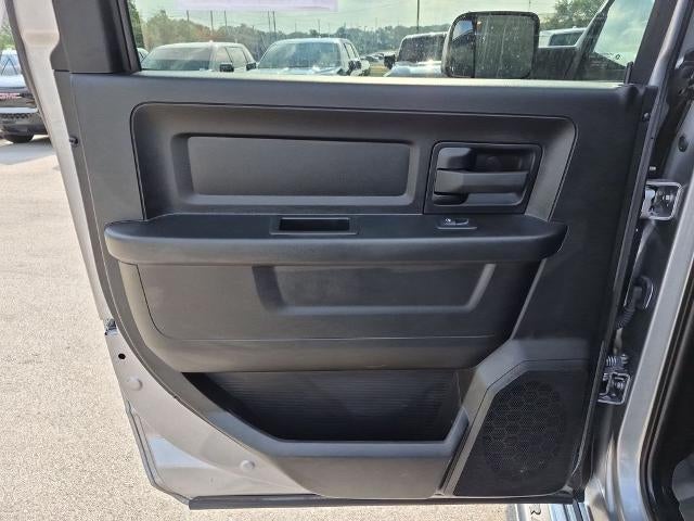 2022 RAM 3500 Tradesman 4x4 Crew Cab 6'4" Box