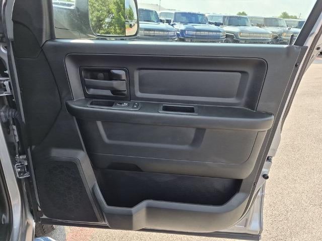 2022 RAM 3500 Tradesman 4x4 Crew Cab 6'4" Box