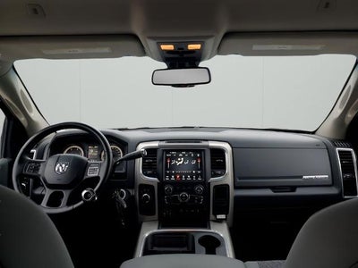 2018 RAM 3500 Lone Star 4x4 Crew Cab 6'4" Box