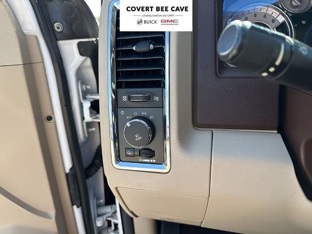 2014 RAM 3500 4WD Crew Cab 8 Ft Box Longhorn