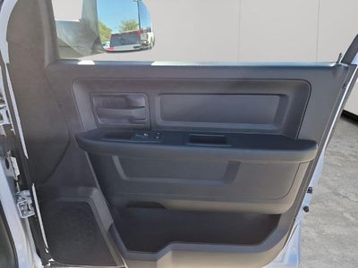 2018 RAM 2500 Tradesman 4x4 Crew Cab 6'4" Box
