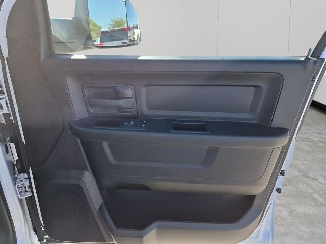2018 RAM 2500 Tradesman 4x4 Crew Cab 6'4" Box