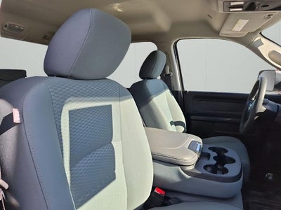 2018 RAM 2500 Tradesman 4x4 Crew Cab 6'4" Box