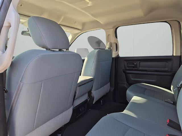 2018 RAM 2500 Tradesman 4x4 Crew Cab 6'4" Box