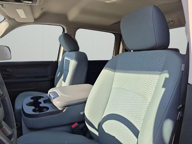 2018 RAM 2500 Tradesman 4x4 Crew Cab 6'4" Box