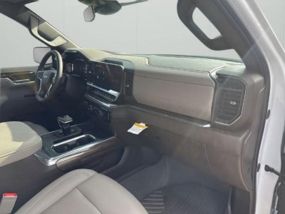 2025 Chevrolet Silverado 1500 Crew Cab Short Box 4-Wheel Drive LT 1LT