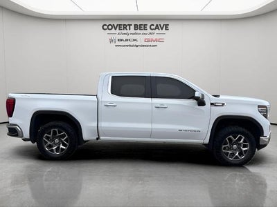 2022 GMC Sierra 1500 Crew Cab Short Box 4-Wheel Drive SLT