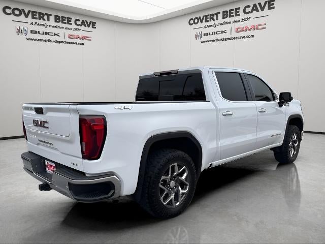 2022 GMC Sierra 1500 Crew Cab Short Box 4-Wheel Drive SLT