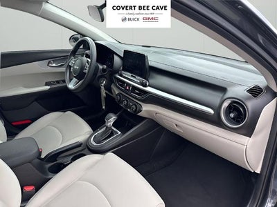 2022 Kia Forte LXS IVT