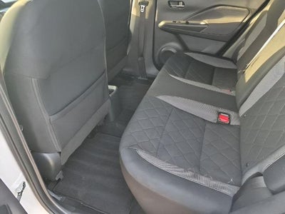 2019 Nissan Kicks SV FWD