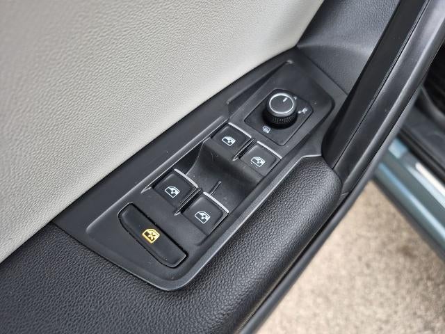 2021 Volkswagen Tiguan 2.0T SE FWD