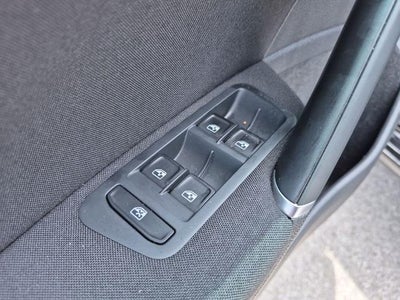 2016 Volkswagen Golf SportWagen 4dr Auto TSI S
