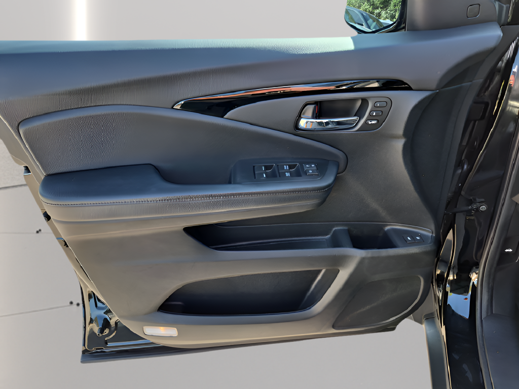 2022 Honda Pilot Touring 8 Passenger