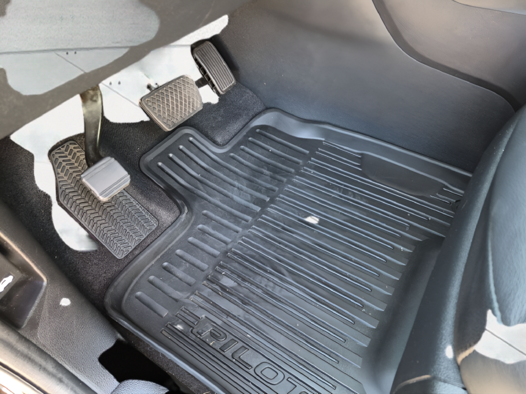 2022 Honda Pilot Touring 8 Passenger