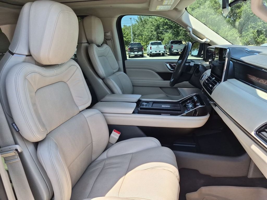 2021 Lincoln Navigator L Reserve