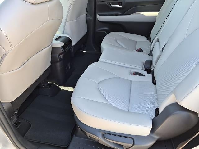2024 Toyota Grand Highlander XLE AWD (Natl)