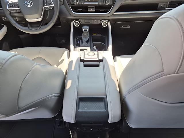 2024 Toyota Grand Highlander XLE AWD (Natl)