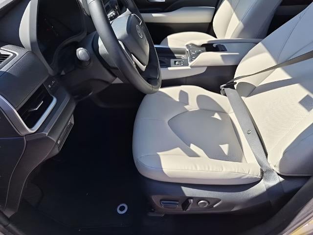 2024 Toyota Grand Highlander XLE AWD (Natl)