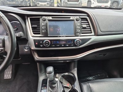 2017 Toyota Highlander XLE V6 FWD (Natl)