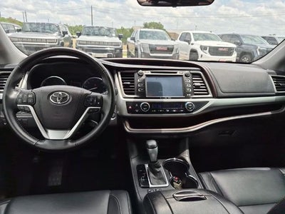 2017 Toyota Highlander XLE V6 FWD (Natl)