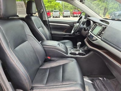 2017 Toyota Highlander XLE V6 FWD (Natl)