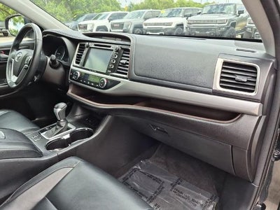 2017 Toyota Highlander XLE V6 FWD (Natl)