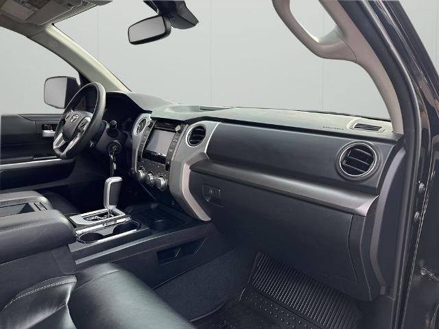 2018 Toyota Tundra 4WD 4WD SR5 CrewMax 5.5' Bed 5.7L FFV (SE)