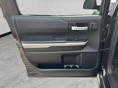 2018 Toyota Tundra 4WD 4WD SR5 CrewMax 5.5' Bed 5.7L FFV (SE)